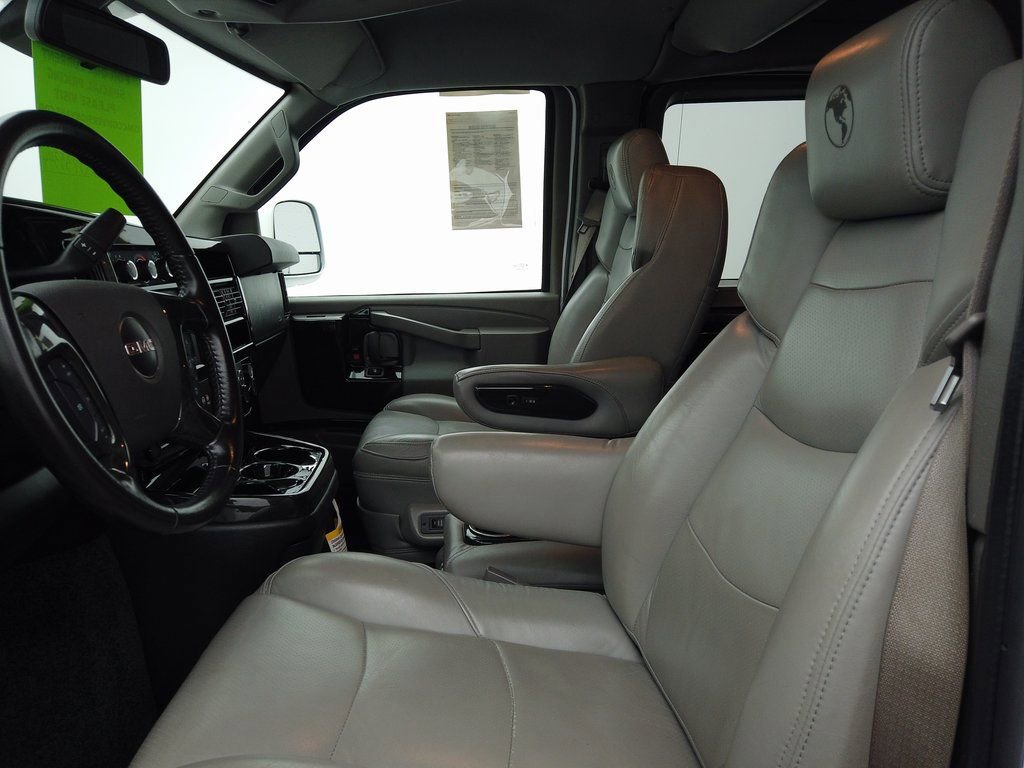 Used 2020 GMC Savana 2500 Extended w/ Enhanced Convenience Package image 19