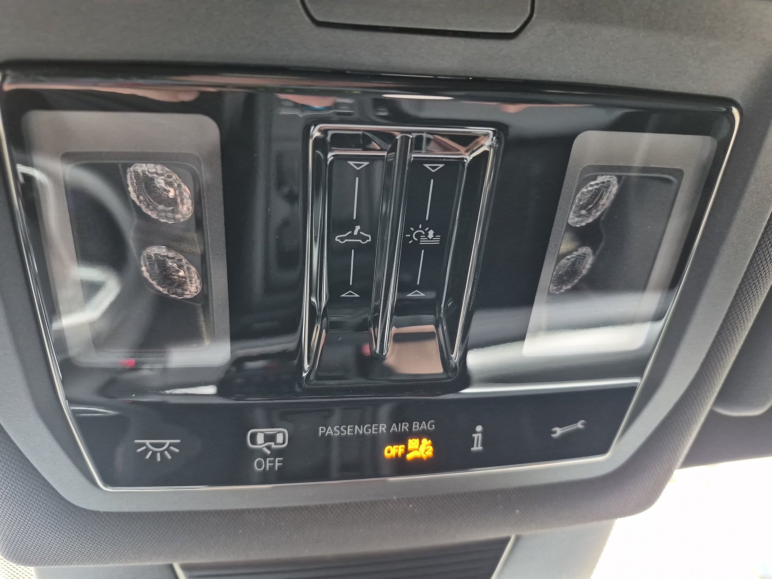 New 2026 Volkswagen Tiguan SE R-Line AWD/4WD image 25