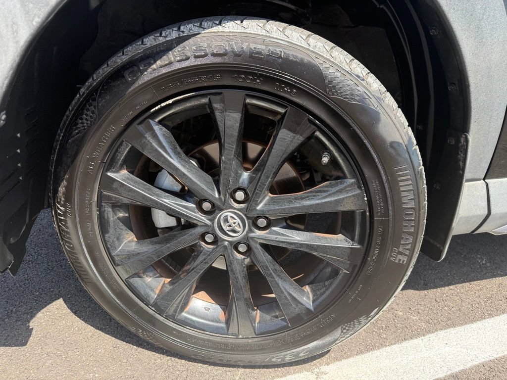Used 2018 Toyota RAV4 Adventure AWD/4WD image 9