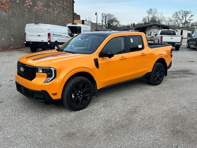 New 2026 Ford Maverick Lariat w/ Black Appearance Package AWD/4WD image 2