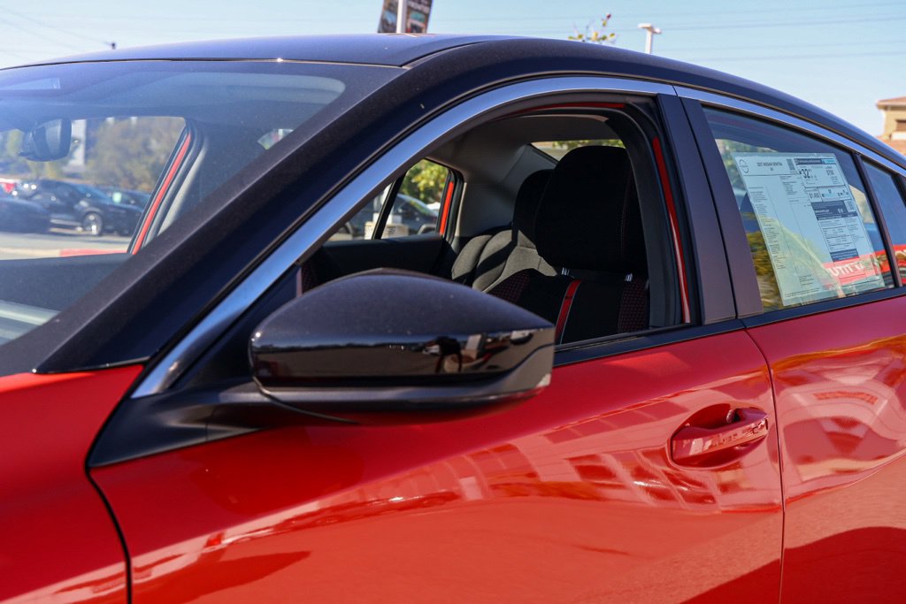 New 2027 Nissan Sentra SR FWD image 13