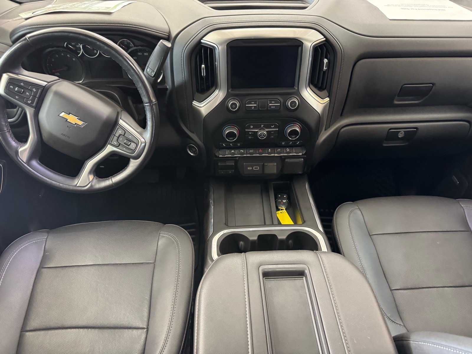 Used 2022 Chevrolet Silverado 1500 LTZ w/ LTZ Premium Package AWD/4WD image 15