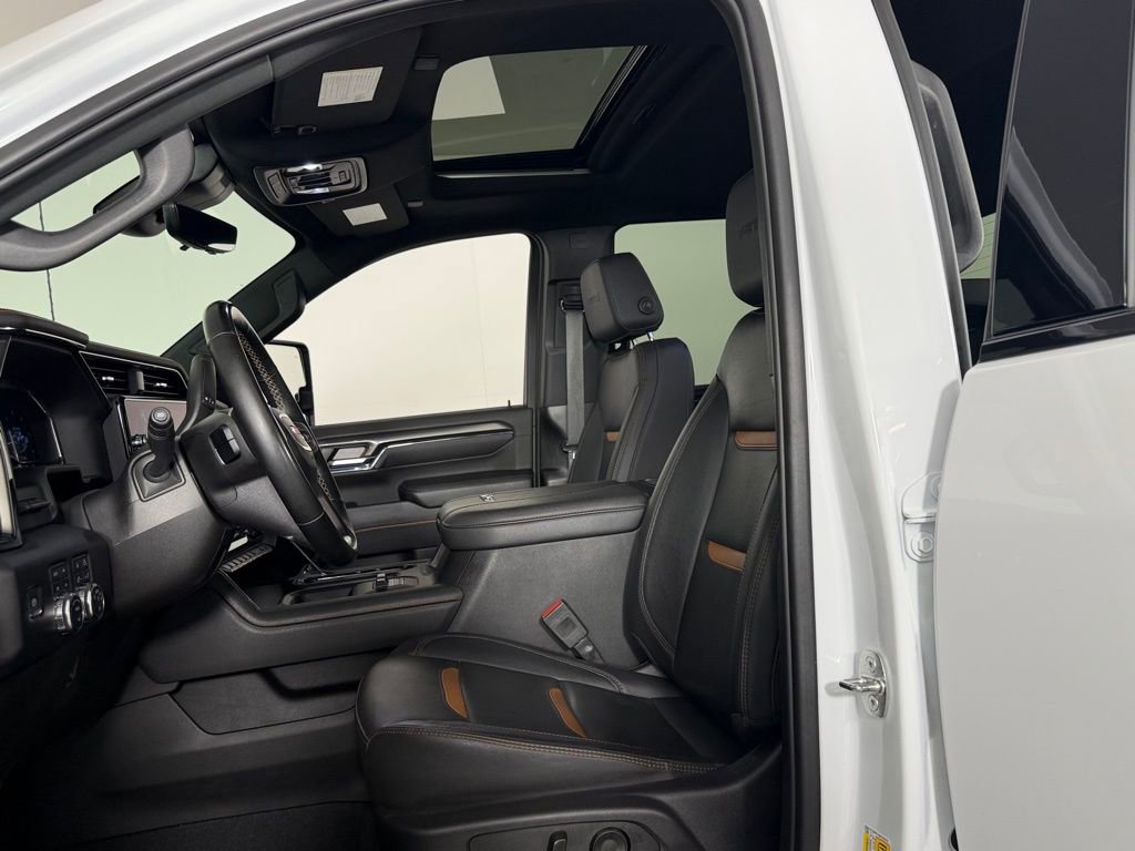Used 2024 GMC Sierra 2500 AT4 w/ AT4 Premium Plus Package AWD/4WD image 24