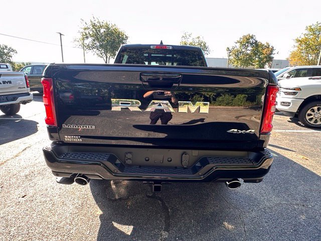 New 2027 RAM 1500 Laramie AWD/4WD image 5
