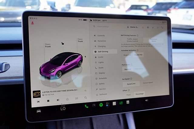 Used 2022 Tesla Model 3 Long Range AWD/4WD image 26