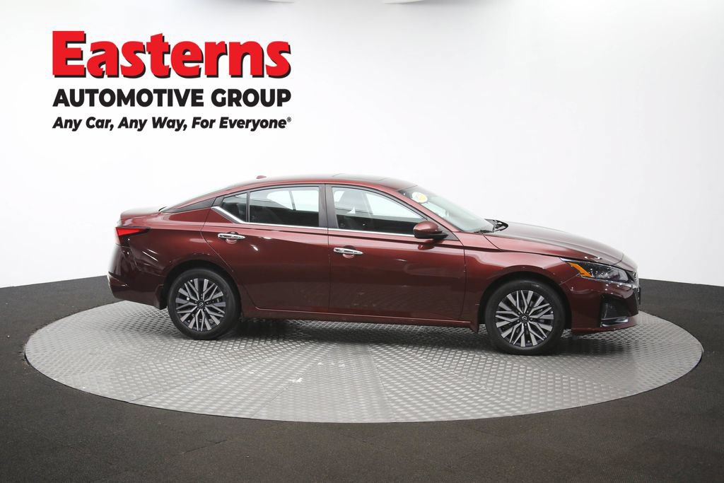 Used 2024 Nissan Altima 2.5 SV w/ SV Premium Package AWD/4WD image 47