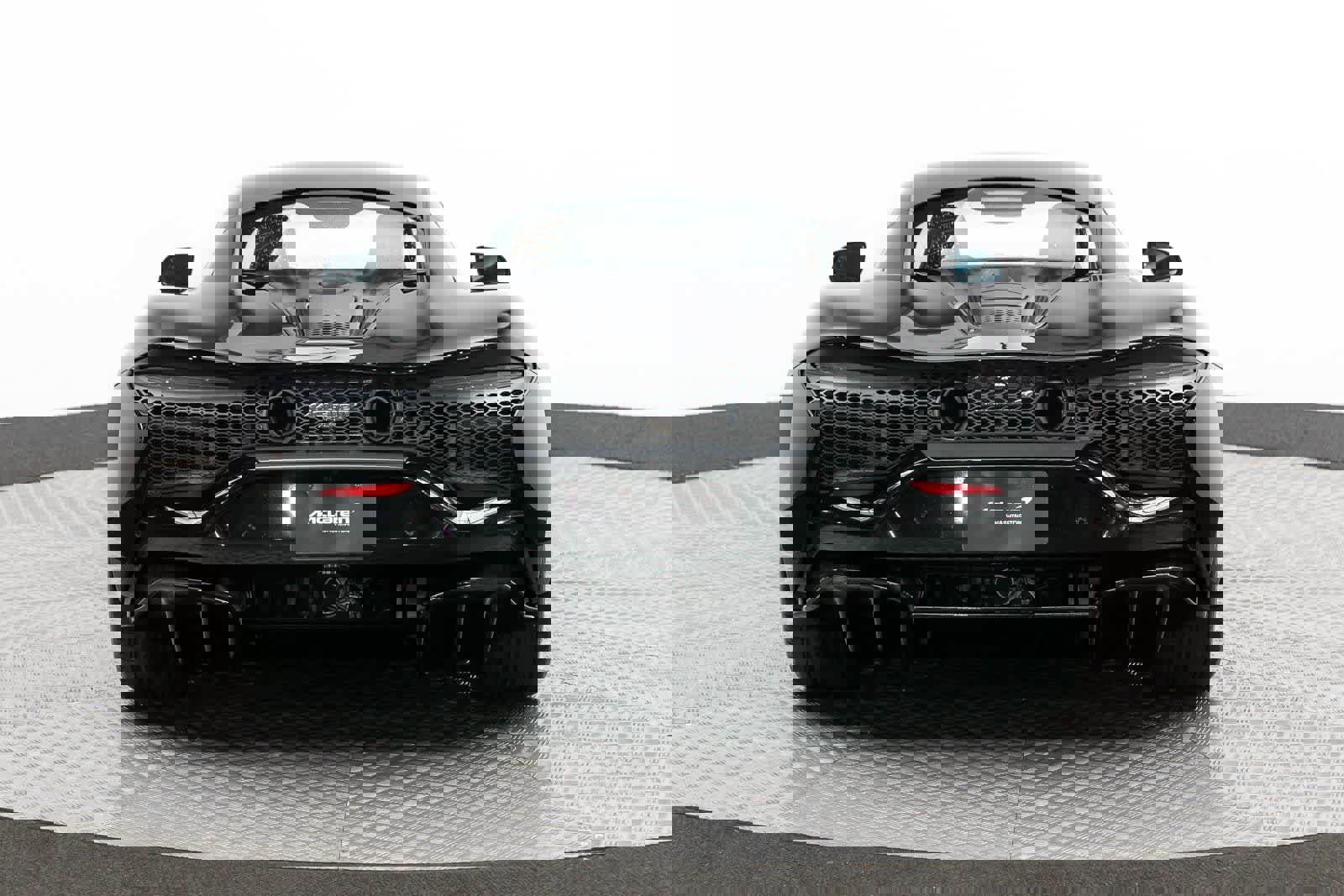 Used 2023 McLaren Artura image 5