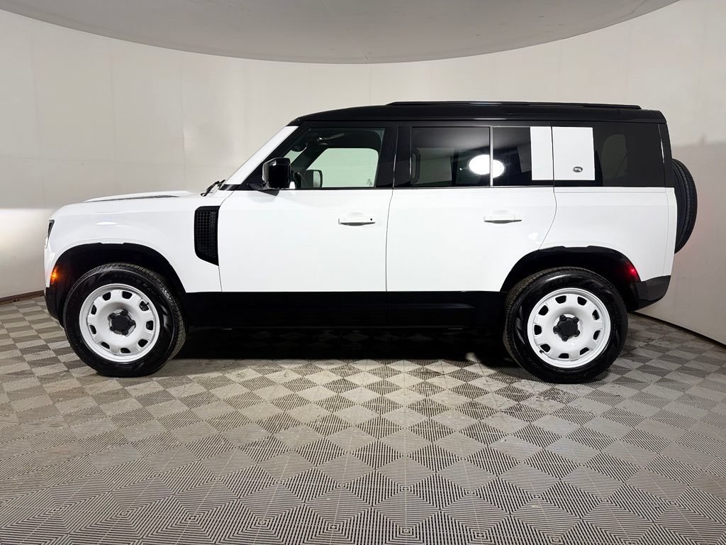 Used 2022 Land Rover Defender 110 X-Dynamic HSE AWD/4WD image 3