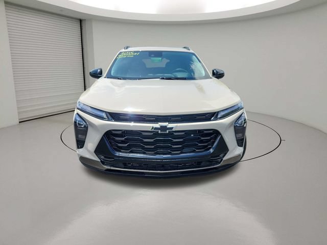 New 2026 Chevrolet Trax ACTIV w/ Driver Confidence Package FWD image 2