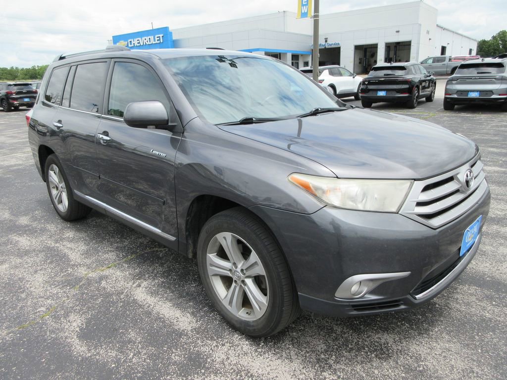 Used 2011 Toyota Highlander Limited w/ Tow Pkg AWD/4WD image 7