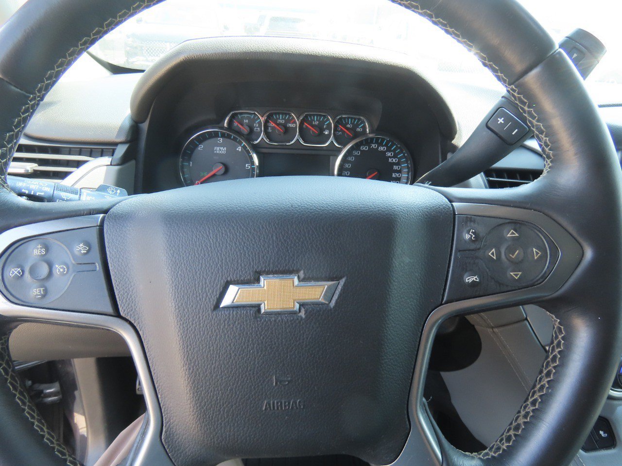 Used 2015 Chevrolet Tahoe LT RWD image 23