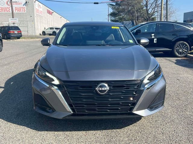 Used 2023 Nissan Altima 2.5 SL image 2