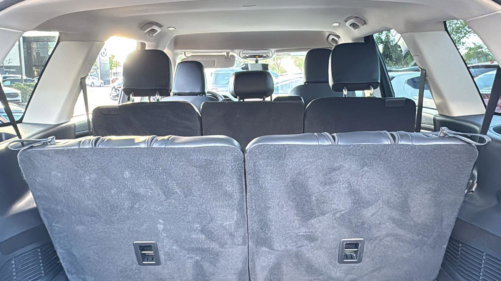 Used 2023 Lincoln Aviator 2WD w/ Class IV Trailer Tow Package image 25