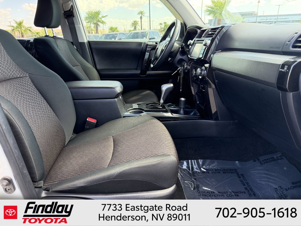 Certified 2019 Toyota 4Runner TRD Off-Road AWD/4WD image 15