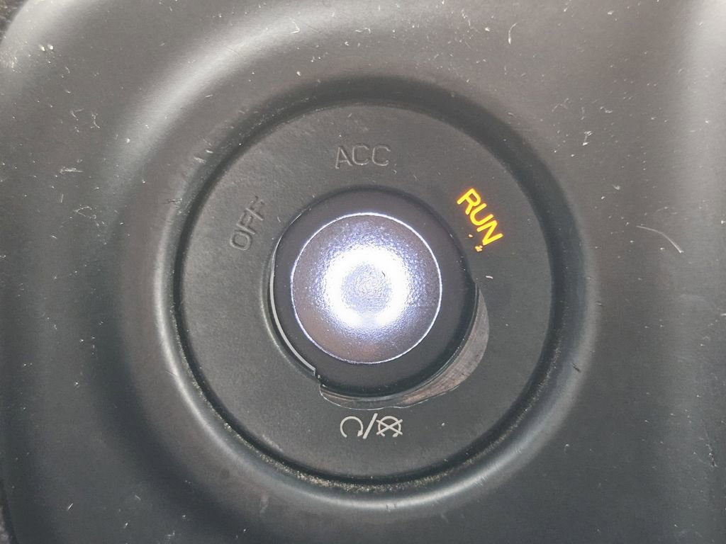 Used 2019 Jeep Wrangler Sport S image 25