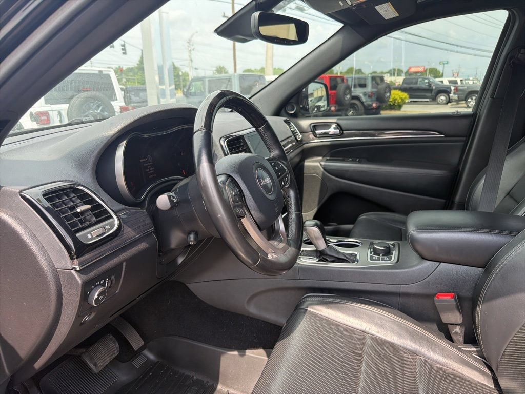 Used 2020 Jeep Grand Cherokee Overland AWD/4WD image 33