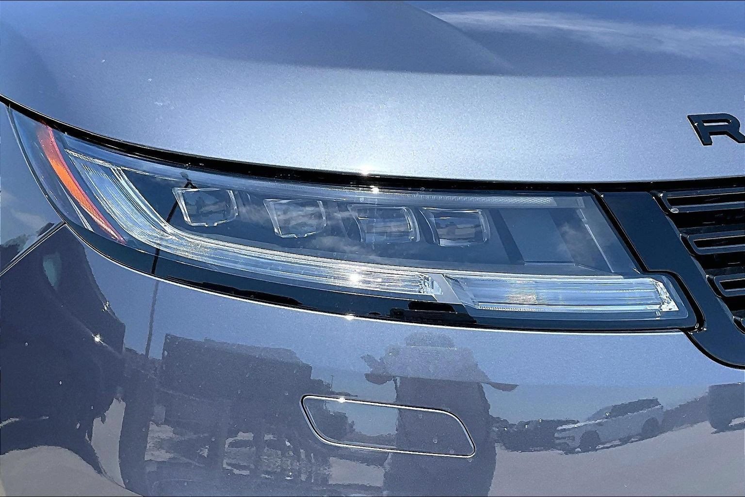 New 2026 Land Rover Range Rover Sport SE AWD/4WD image 19