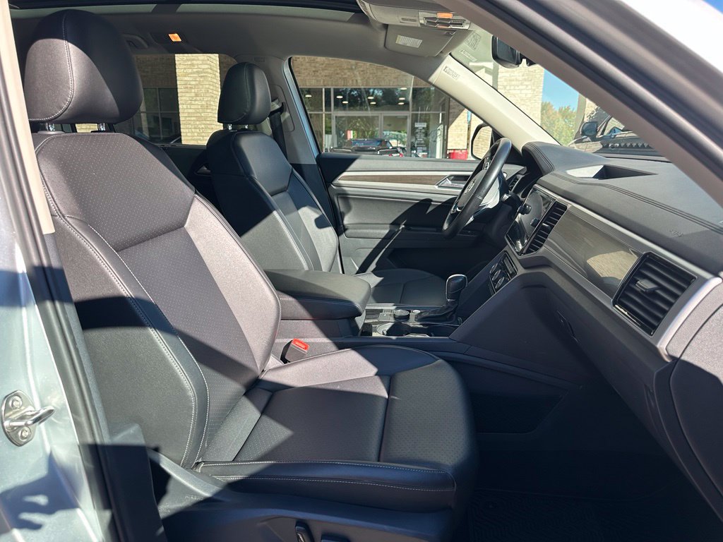 Used 2018 Volkswagen Atlas SEL AWD/4WD image 31