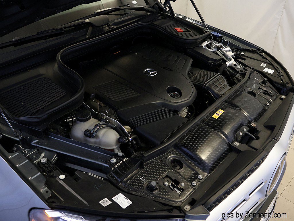 Used 2023 Mercedes-Benz GLS 450 4MATIC image 38