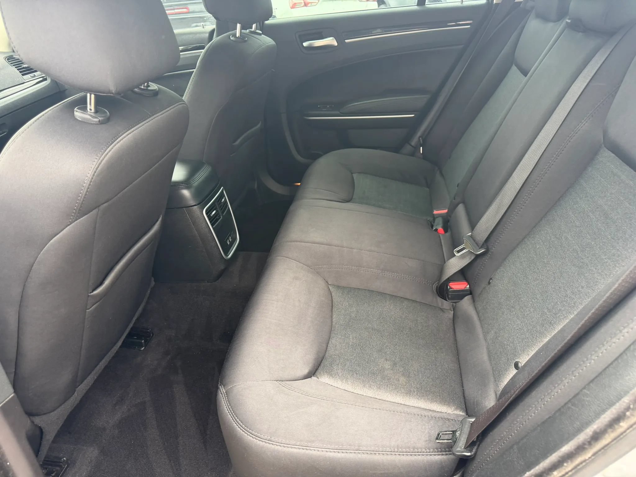 Used 2023 Chrysler 300 Touring w/ Sport Appearance Package RWD image 10
