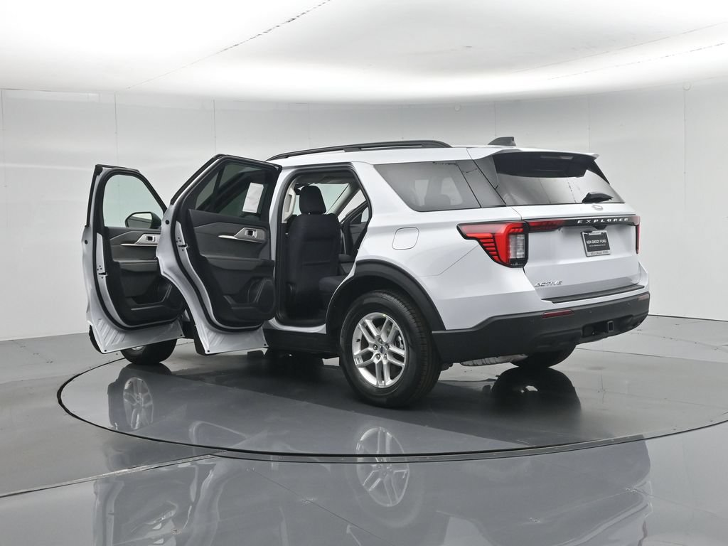 New 2026 Ford Explorer Active RWD image 35
