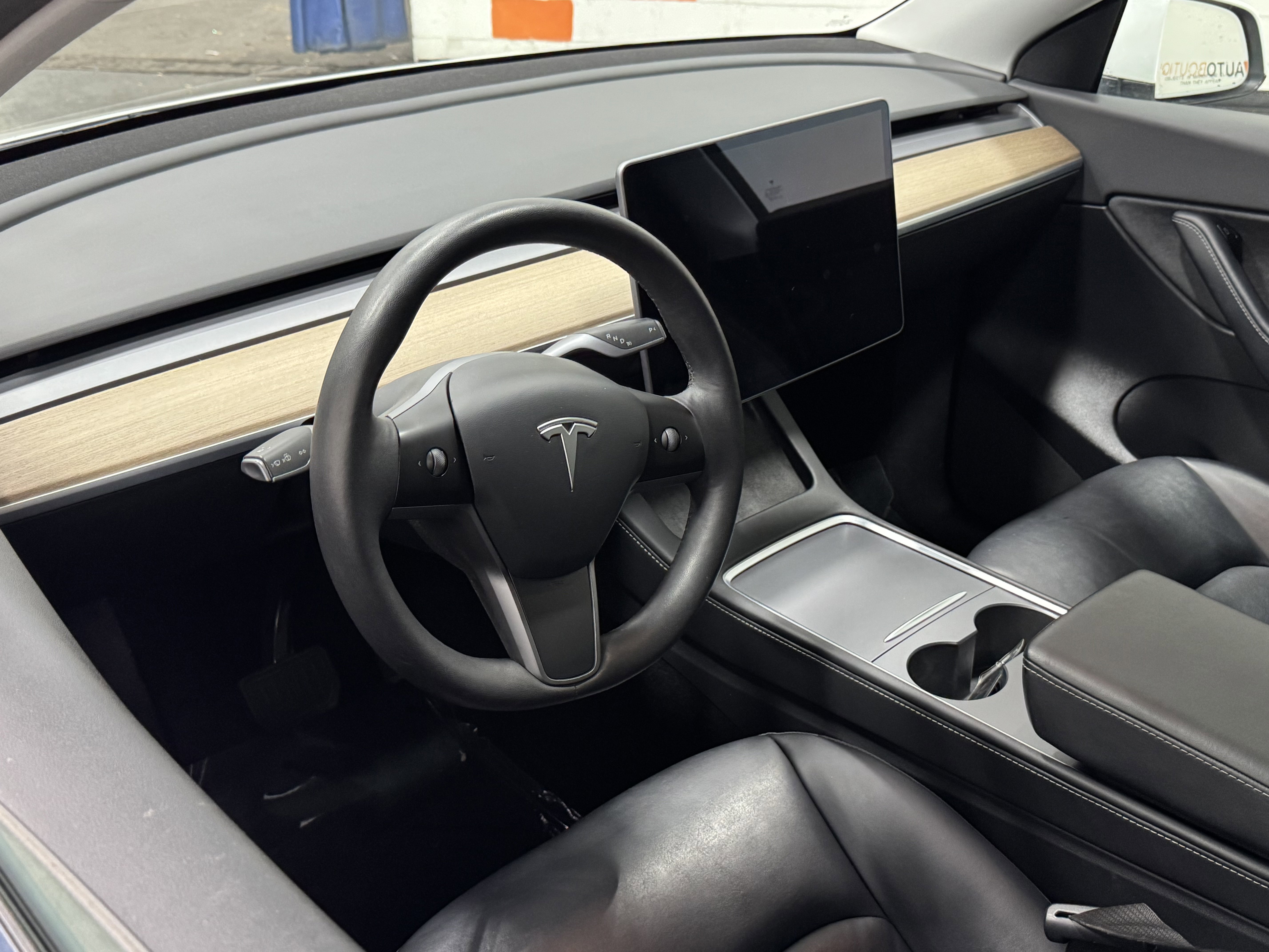 Used 2021 Tesla Model Y Long Range image 7