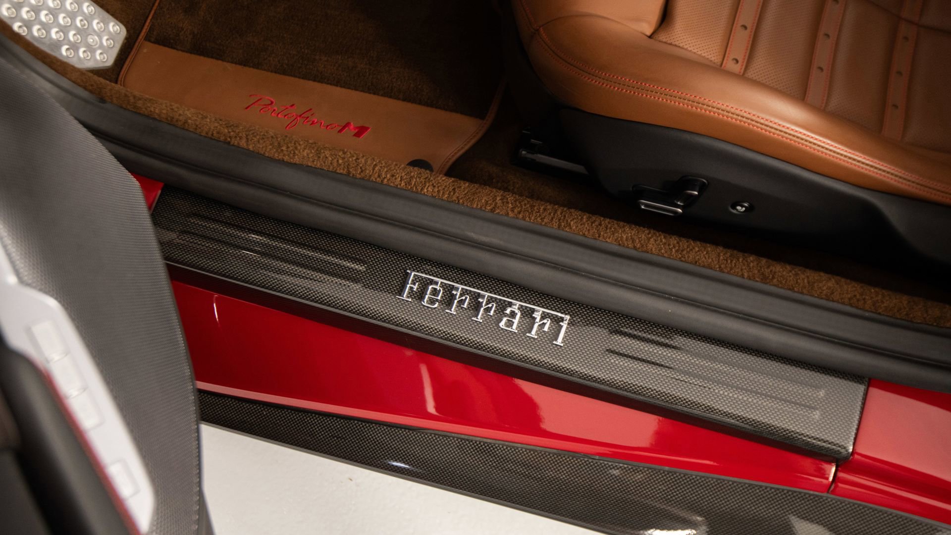 Certified 2023 Ferrari Portofino M RWD image 19
