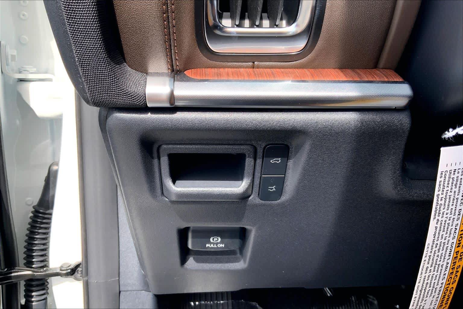New 2027 Ford Expedition King Ranch RWD image 16