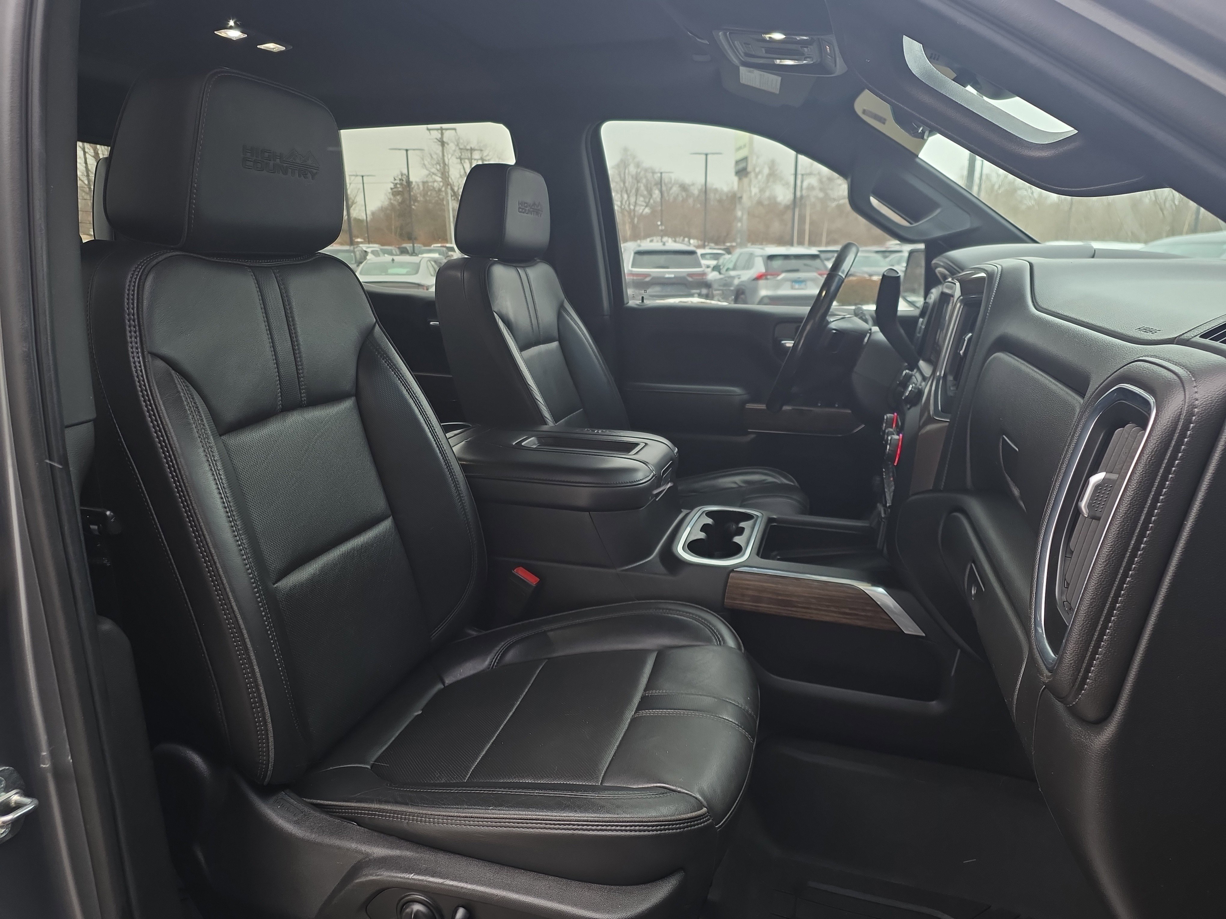 Used 2020 Chevrolet Silverado 1500 High Country w/ Technology Package image 27