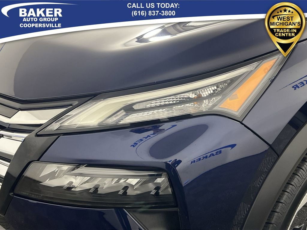 Used 2024 Nissan Rogue SV image 34