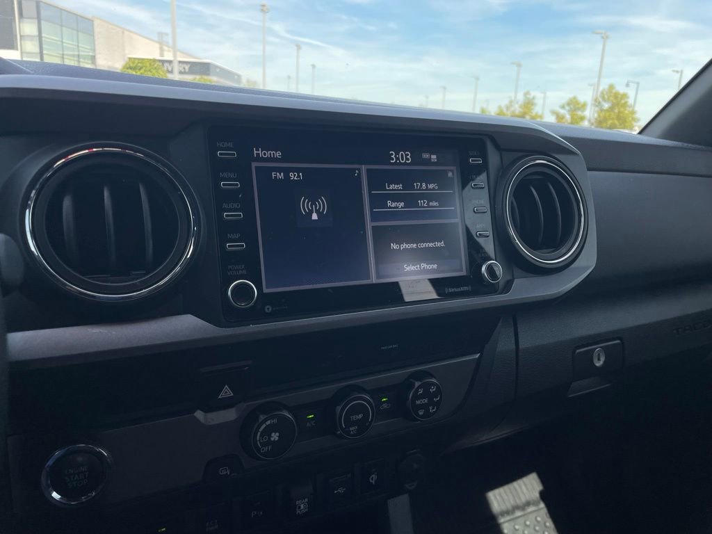 Used 2020 Toyota Tacoma TRD Sport w/ Technology Package image 15