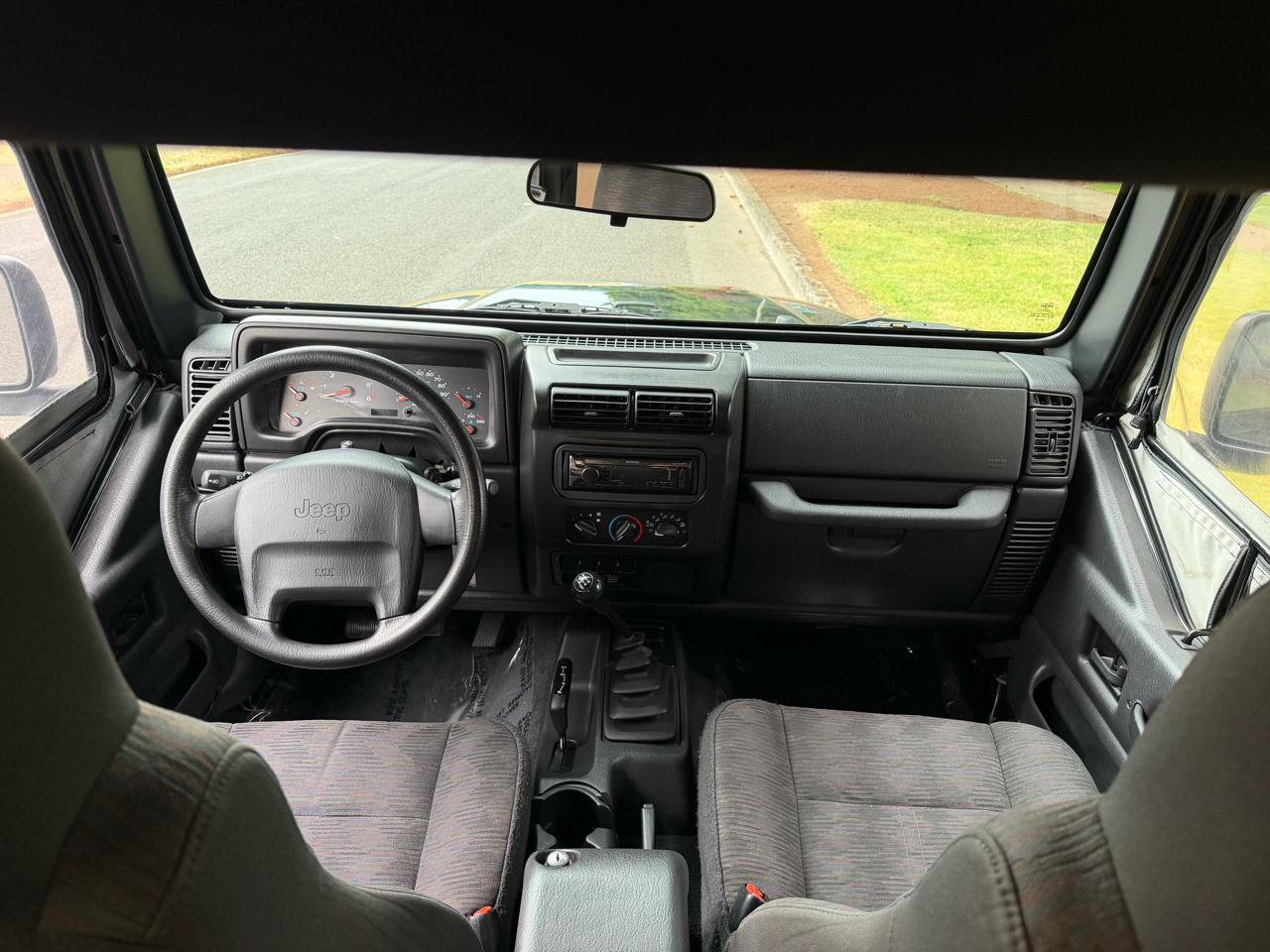 Used 2004 Jeep Wrangler X w/ Wheel Plus Group AWD/4WD image 15