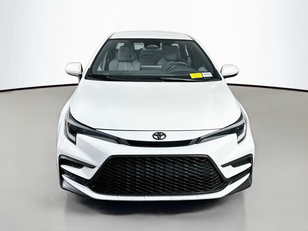 Used 2024 Toyota Corolla SE FWD image 2