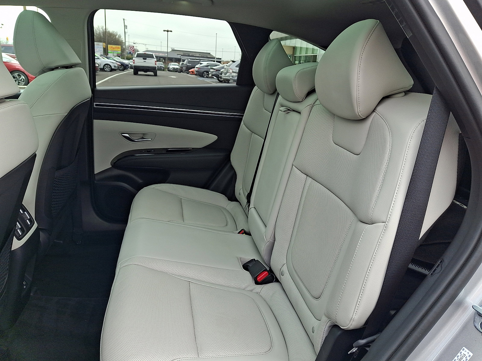 Used 2023 Hyundai Tucson Limited image 10