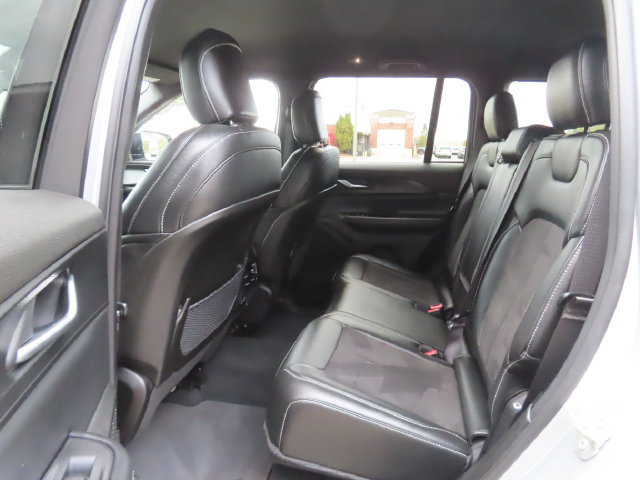 Used 2023 Jeep Grand Cherokee Altitude AWD/4WD image 22