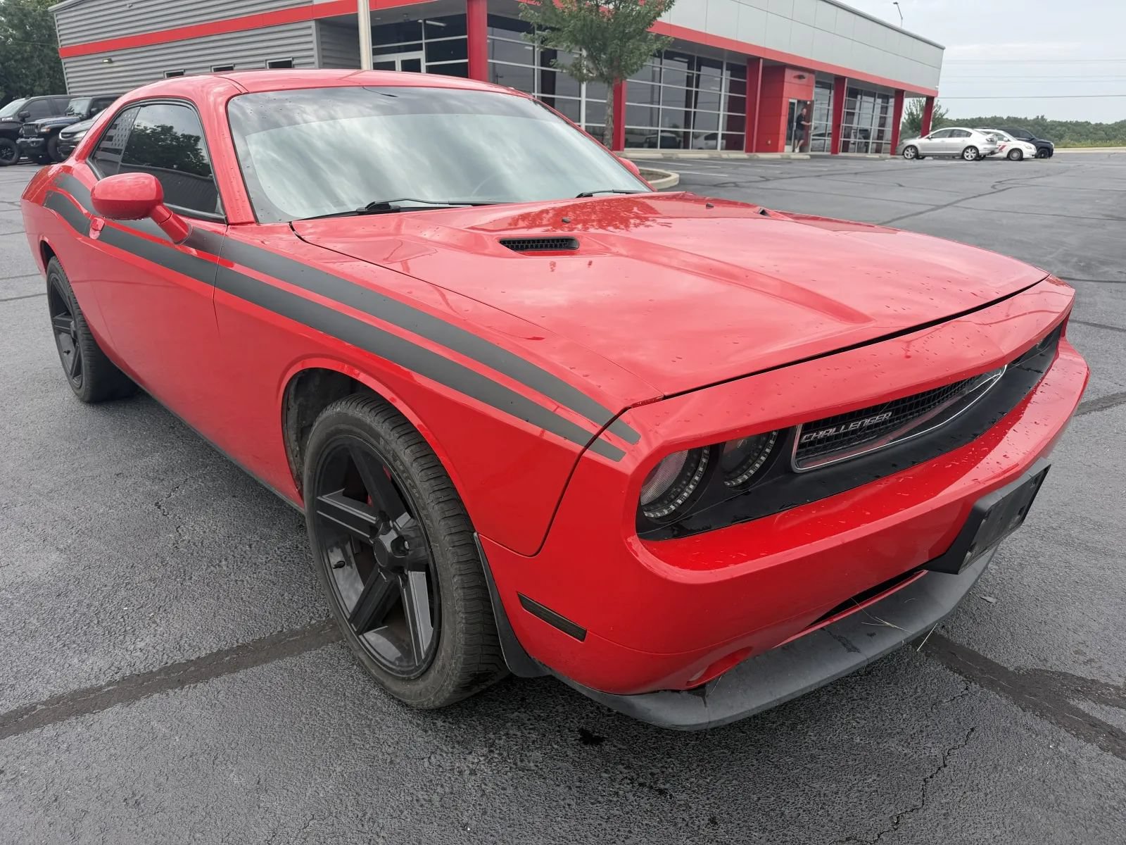 Used 2014 Dodge Challenger R/T RWD image 5