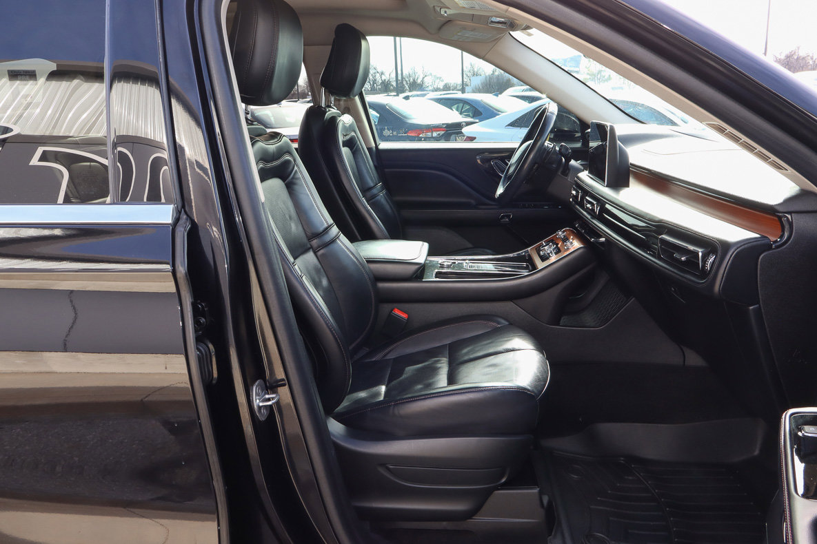 Used 2020 Lincoln Aviator Reserve w/ Equipment Group 201A image 30
