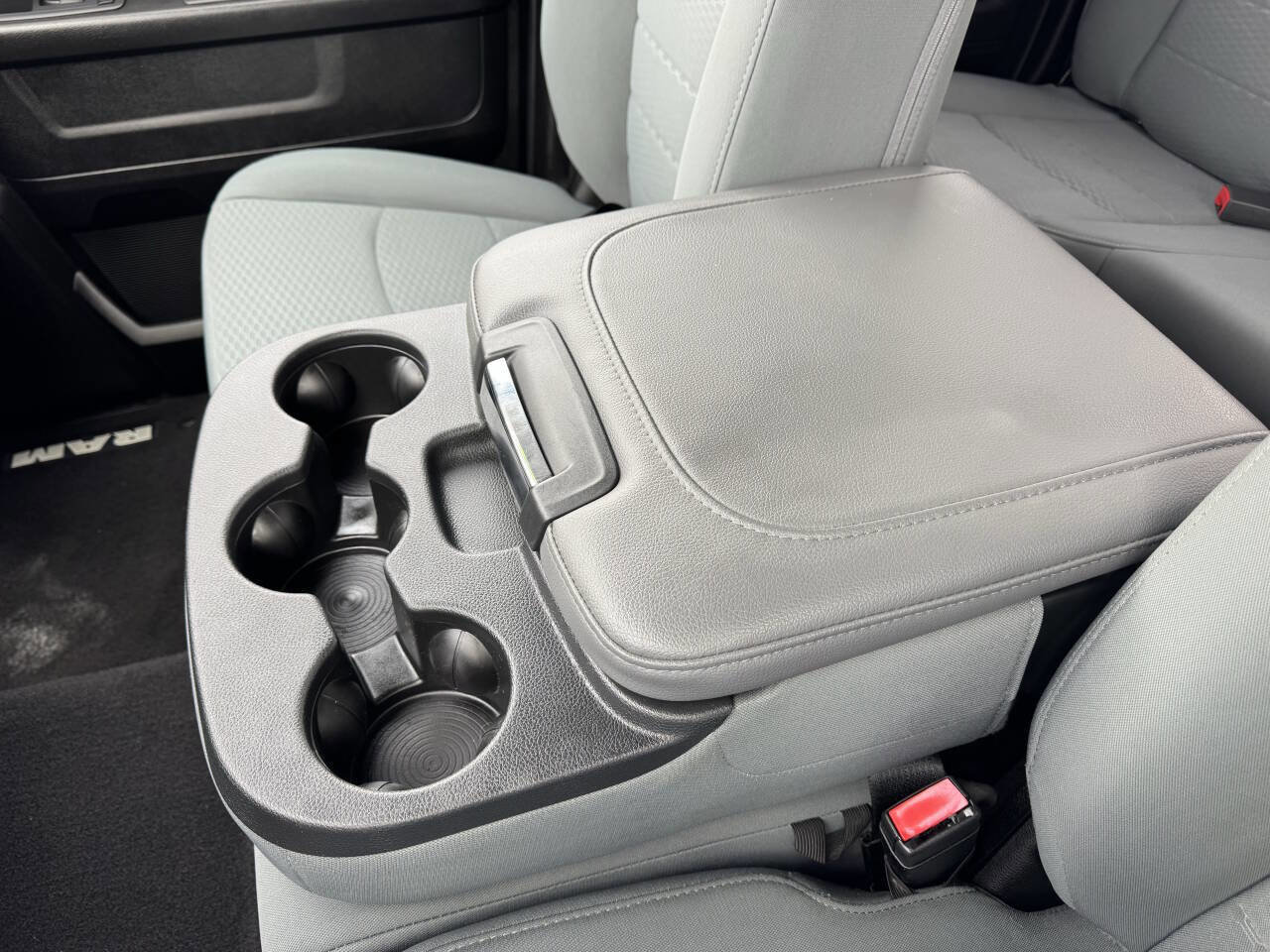 Used 2019 RAM 1500 Express image 22