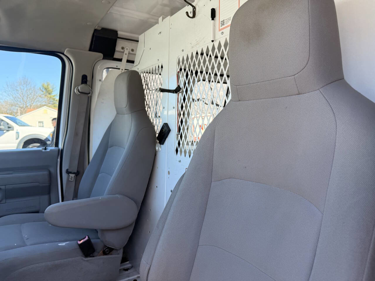 Used 2011 Ford E-250 and Econoline 250 E 250 3dr Cargo Van w/ PWR Group image 12