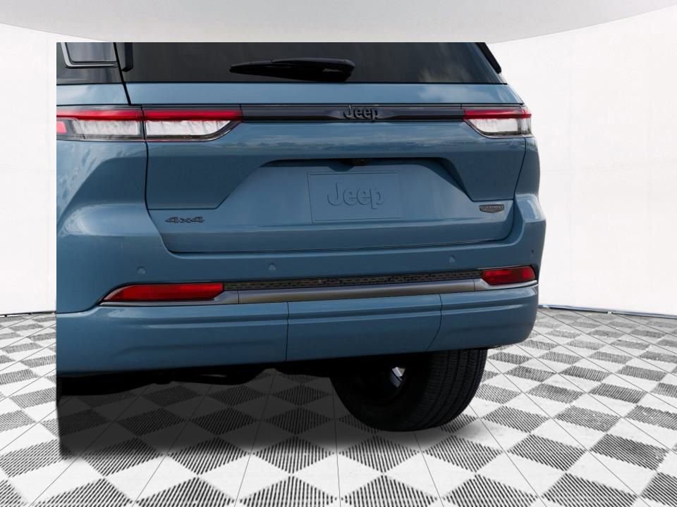 New 2026 Jeep Grand Cherokee Summit image 20