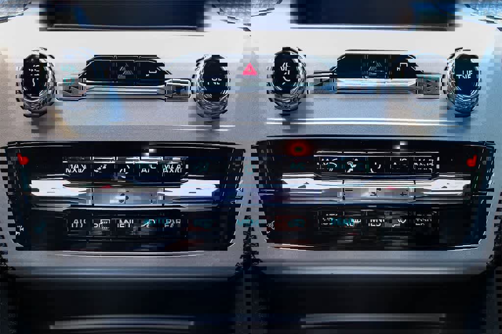 Used 2023 Ford Explorer Timberline w/ Timberline Technology Package image 14