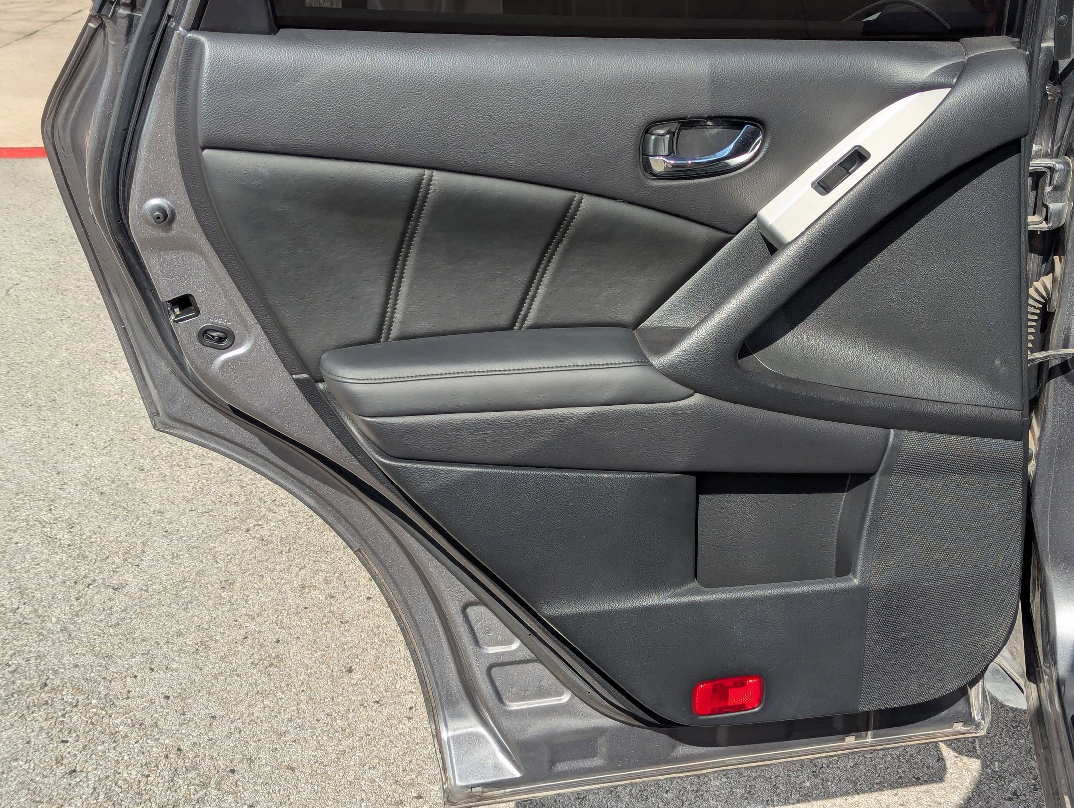 Used 2013 Nissan Murano SL w/ Navigation Pkg image 16