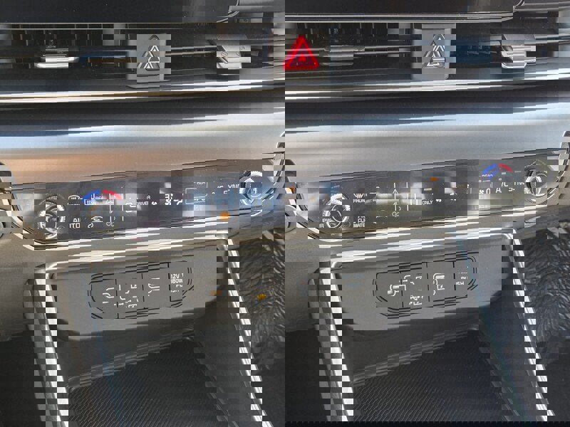 New 2026 Kia Carnival LXS image 14