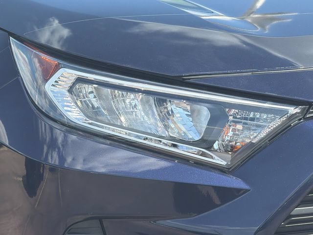 Used 2020 Toyota RAV4 XLE w/ Carpet Mat Package FWD image 29