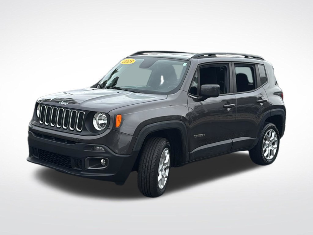Used 2018 Jeep Renegade Latitude w/ Popular Equipment Group AWD/4WD image 3