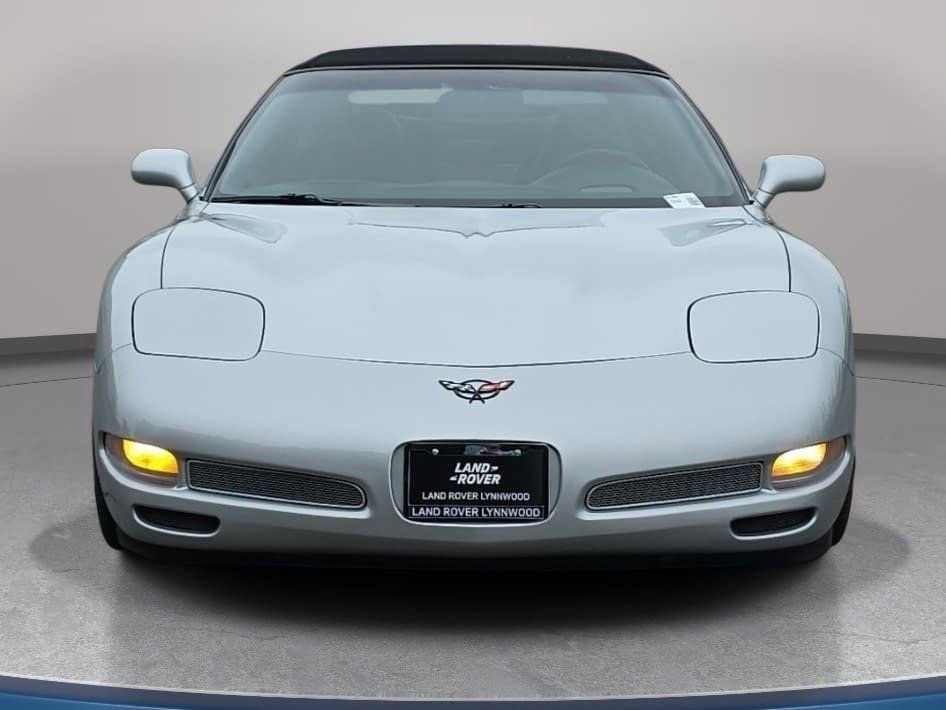 Used 2000 Chevrolet Corvette Convertible w/ Memory Pkg image 3