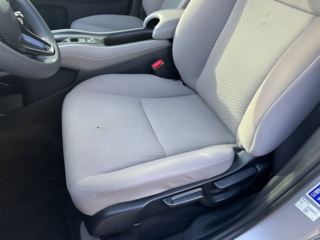 Used 2018 Honda HR-V EX image 11