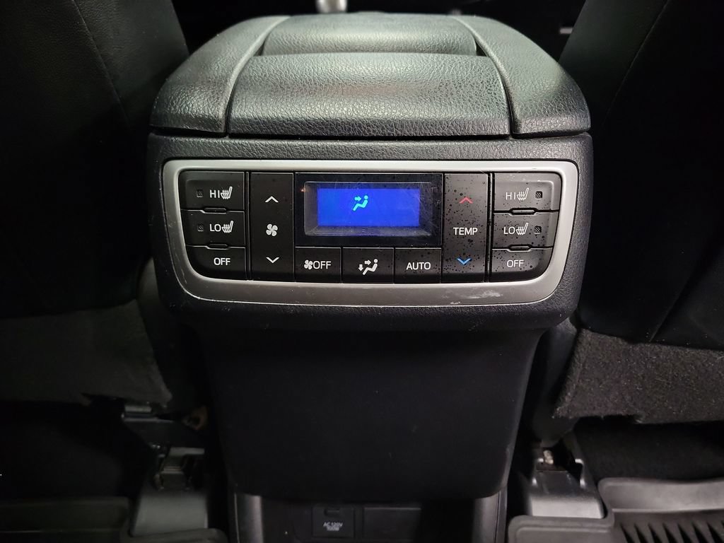 Used 2019 Toyota Highlander Limited Platinum AWD/4WD image 28