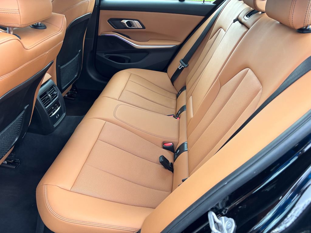 Certified 2022 BMW 330i xDrive Sedan w/ Driving Assistance Package AWD/4WD image 45