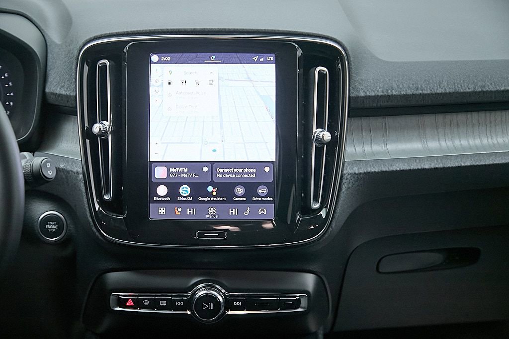 New 2026 Volvo XC40 B5 Core image 25